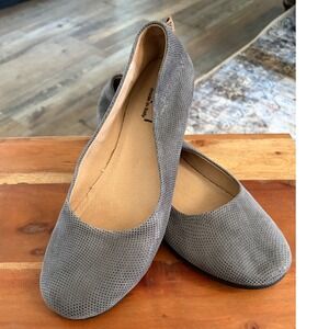 FS/NY French Sole New York Grey Perforated Metallic Ballet Flats Italy 9.5 chic